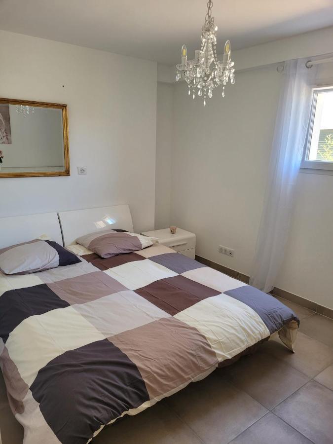 Chambres & Suites Villa Architecte Saint-Paul-et-Valmalle Esterno foto