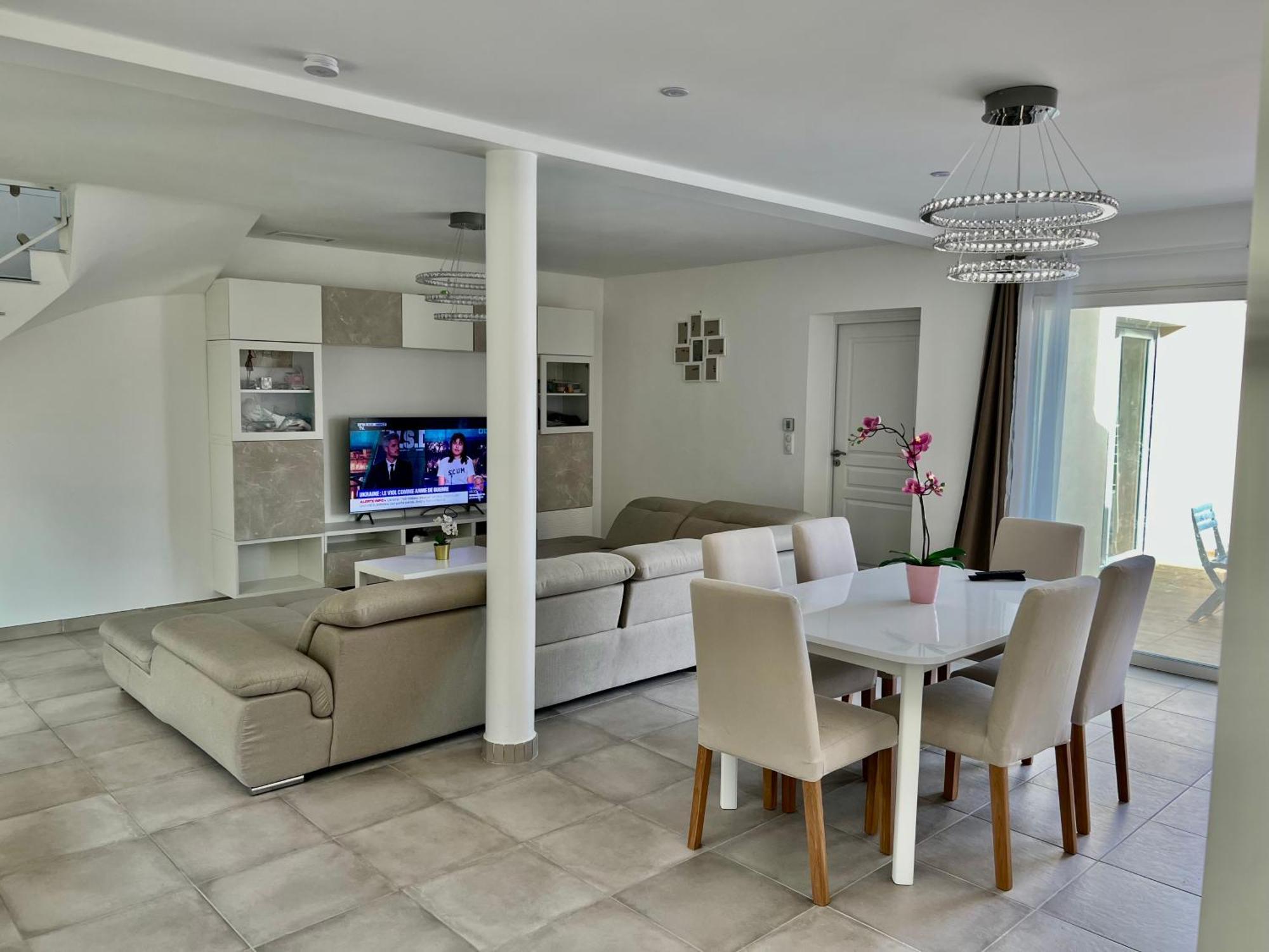 Chambres & Suites Villa Architecte Saint-Paul-et-Valmalle Esterno foto